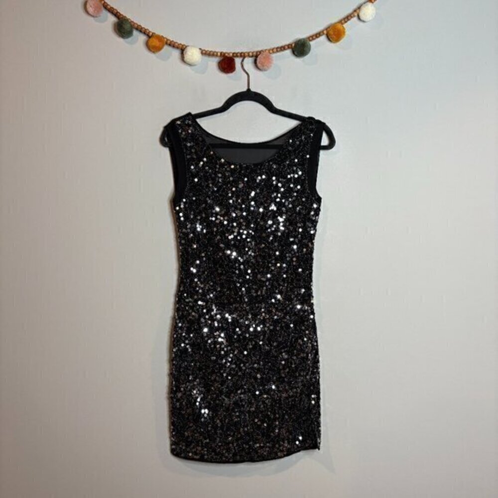 Laundry by Shelli Segal charcoal sequin low back mini dress
